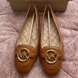 Michael Kors Lillie Moc - Mini MK Logo